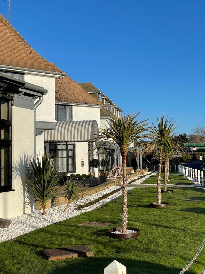 The Relais Cooden Beach And Spa Бексхилл Экстерьер фото