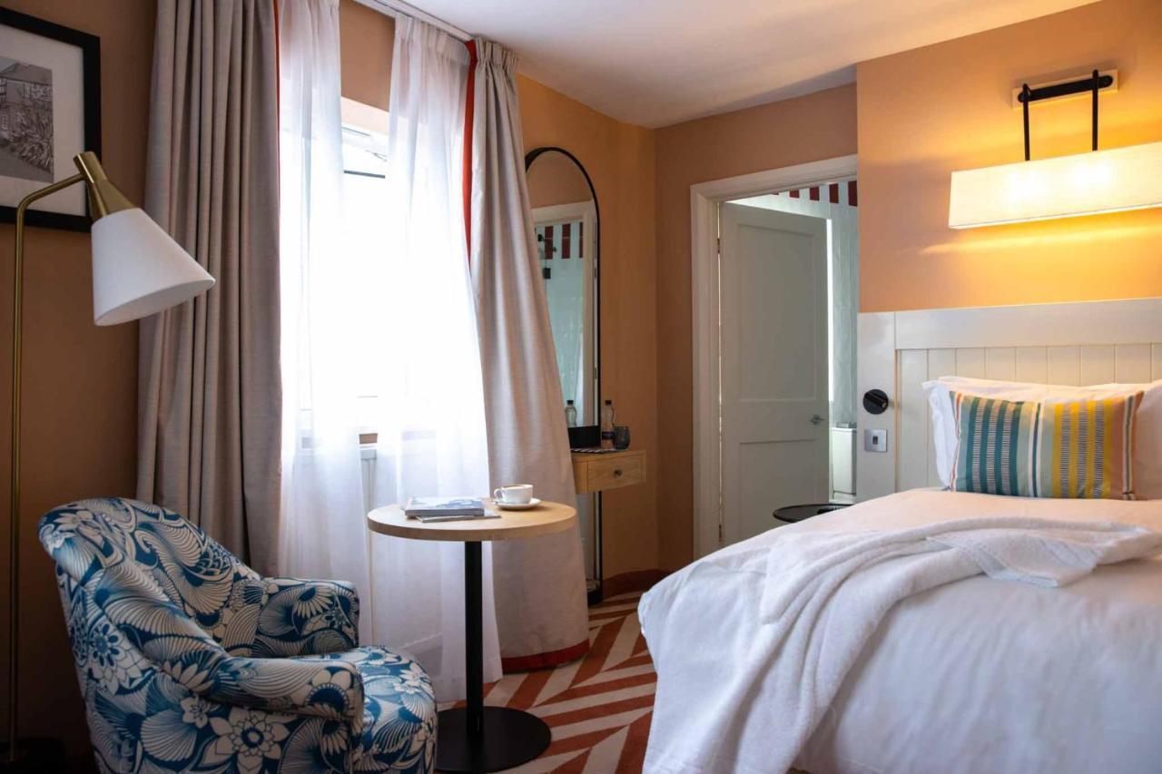 The Relais Cooden Beach And Spa Бексхилл Экстерьер фото