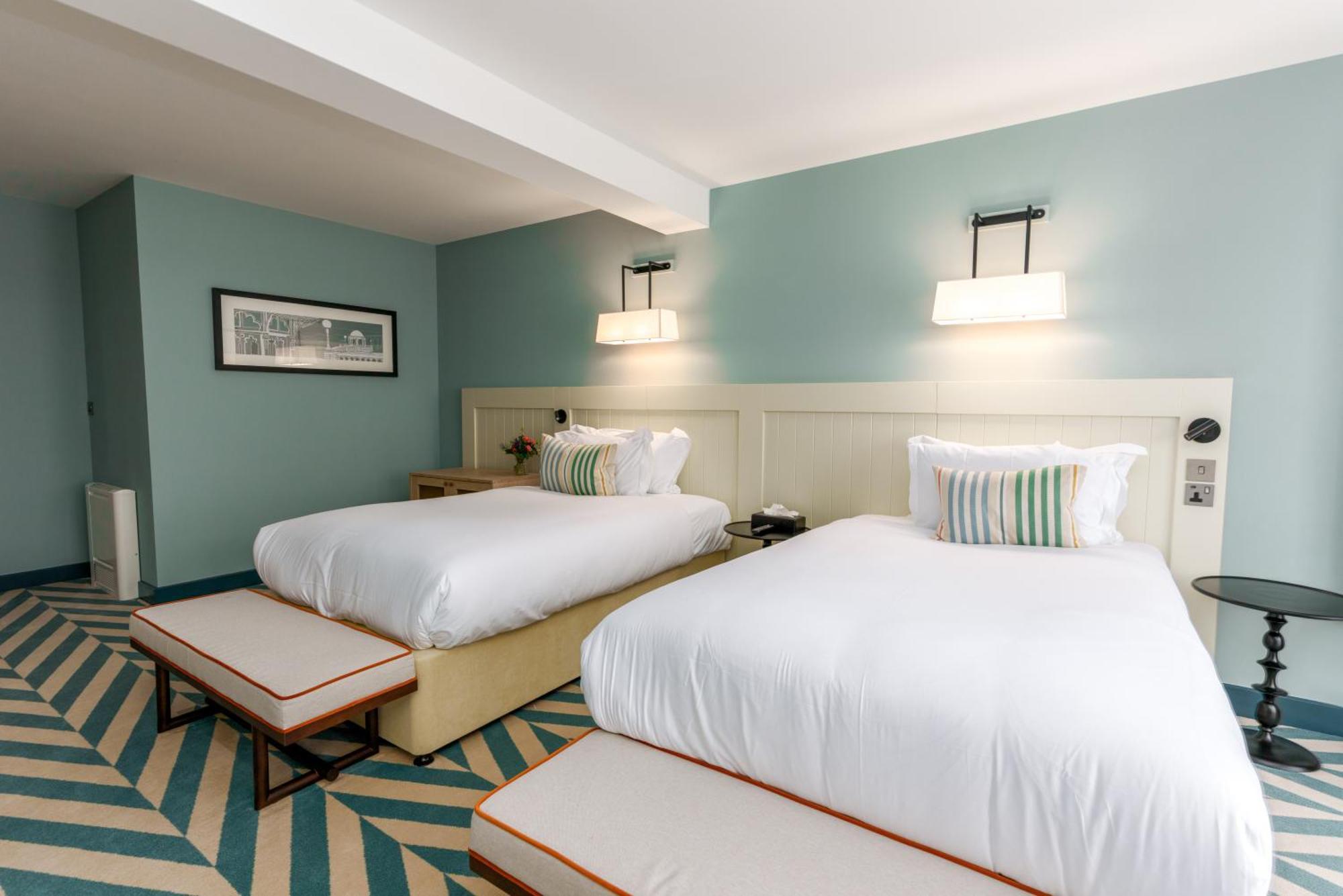 The Relais Cooden Beach And Spa Бексхилл Экстерьер фото
