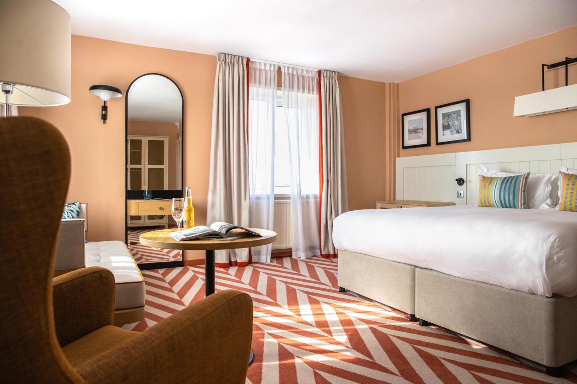 The Relais Cooden Beach And Spa Бексхилл Экстерьер фото