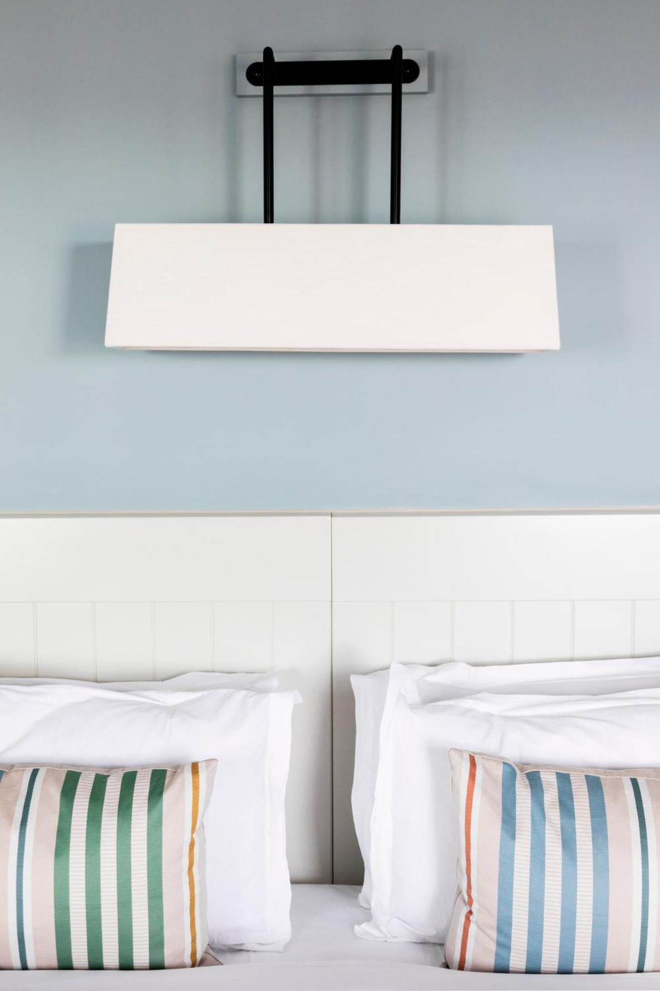 The Relais Cooden Beach And Spa Бексхилл Экстерьер фото
