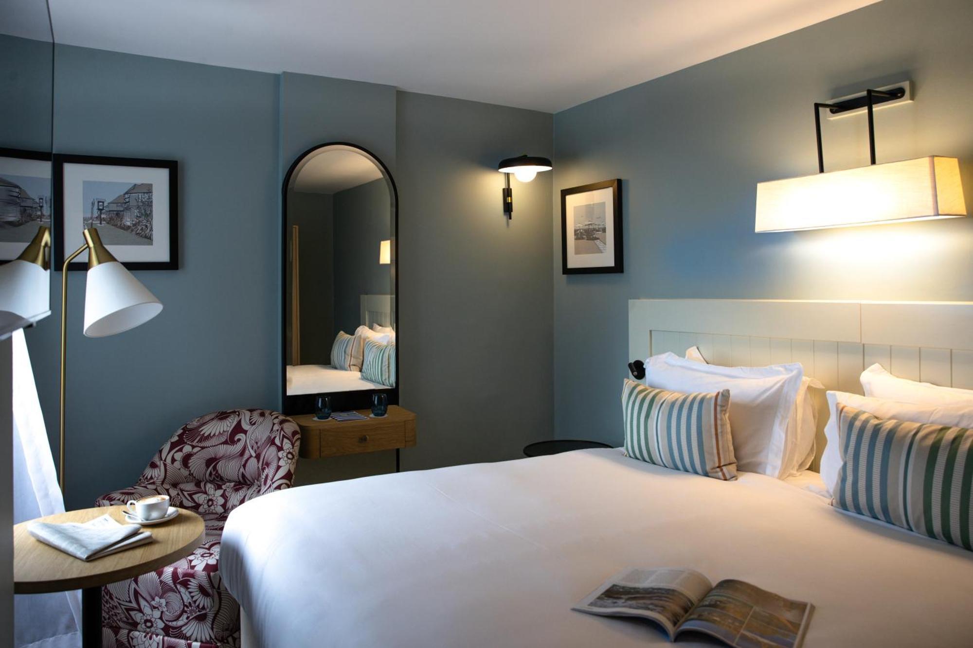 The Relais Cooden Beach And Spa Бексхилл Экстерьер фото